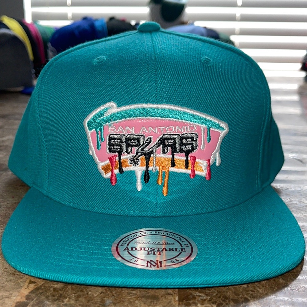 San Antonio SPURS SnapBack Hat